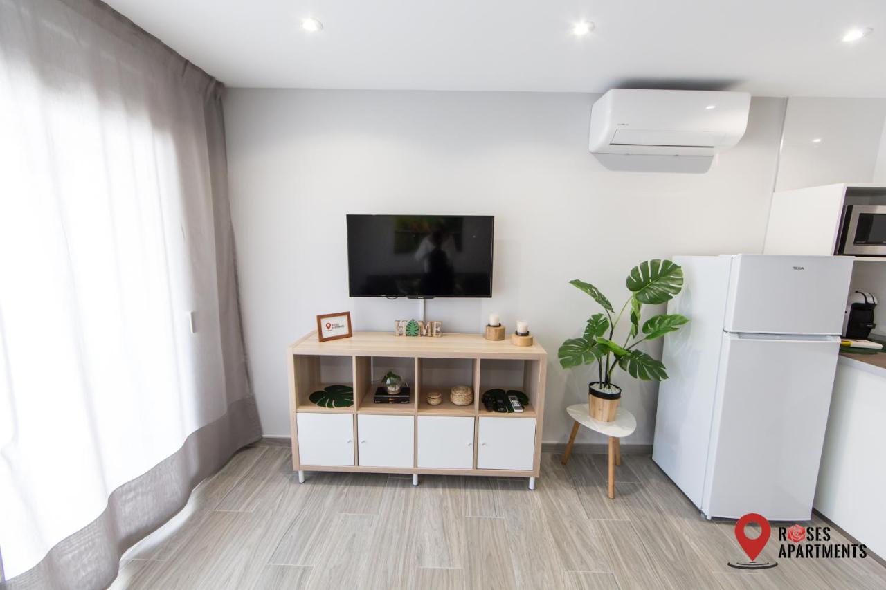 Roses Apartments Tropical Loft Vista Mar Lateral المظهر الخارجي الصورة
